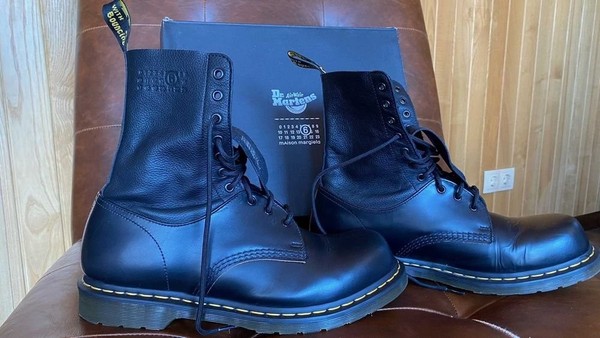 Men Dr. Martens Boots Black Leather 47