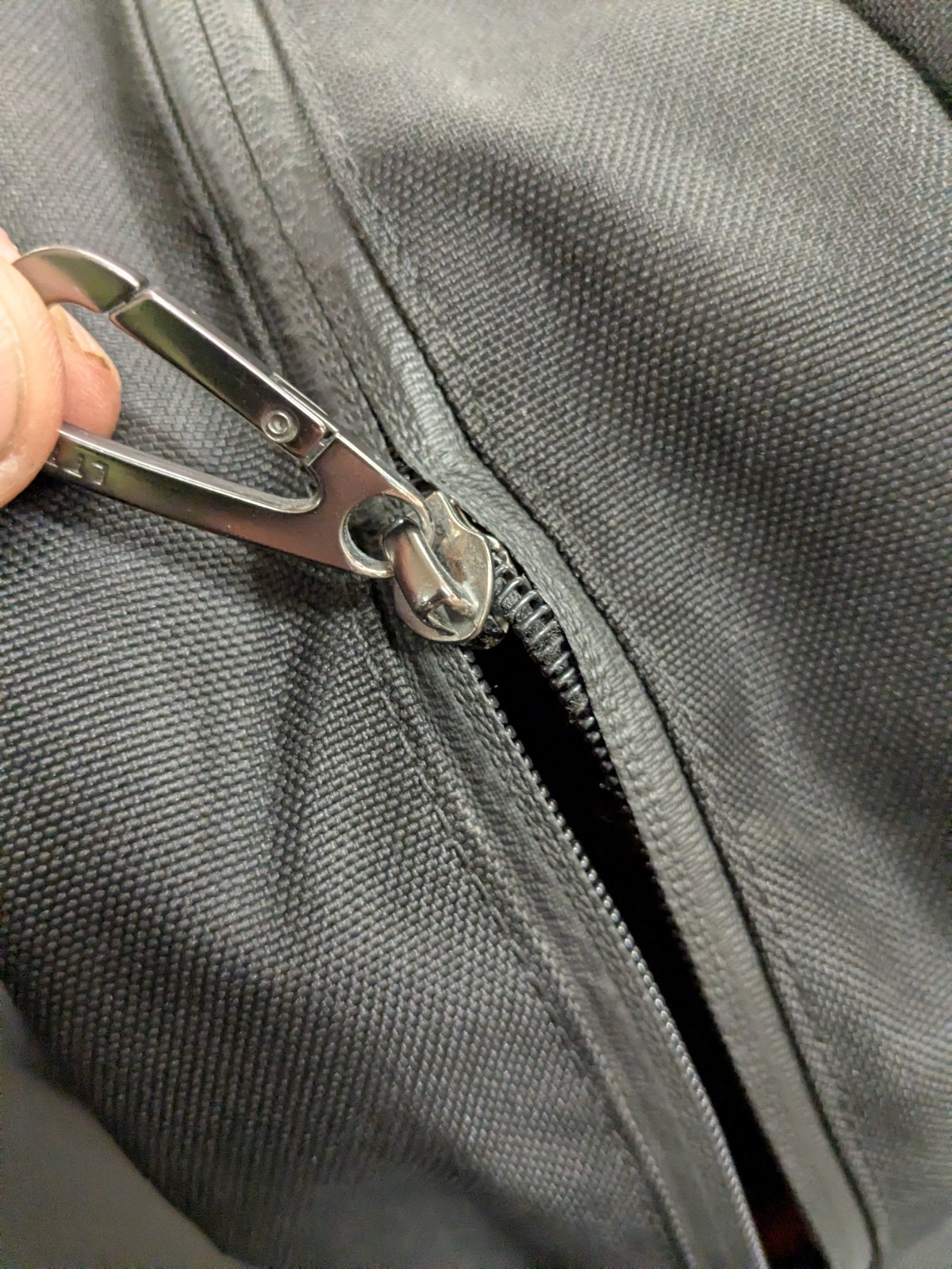 Linus Tech Tips LTT Backpack 35L VGC - image 10