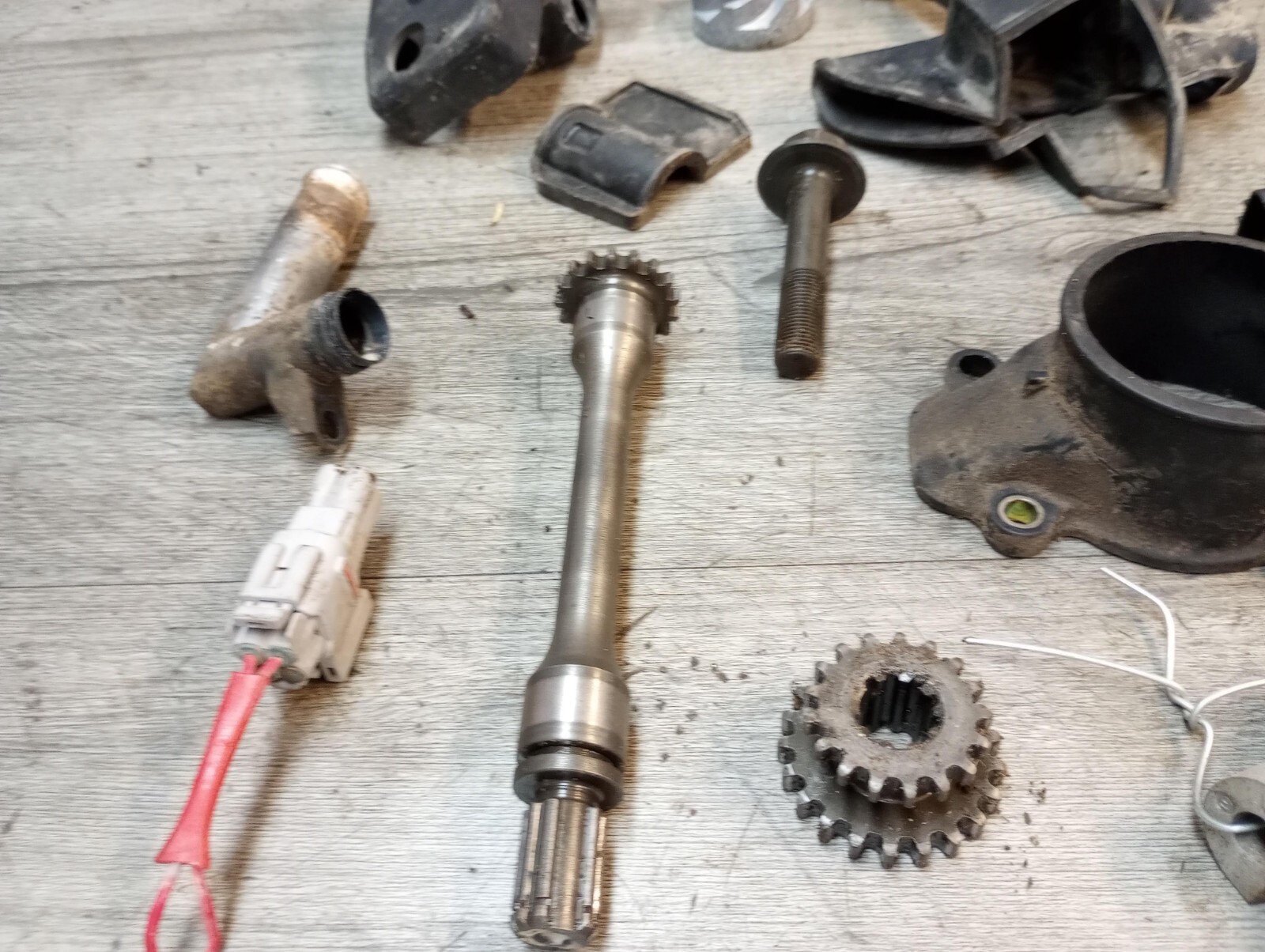 07 2007 Kawasaki Brute Force 750 4x4 Four Wheeler Pump Driveshaft Gear