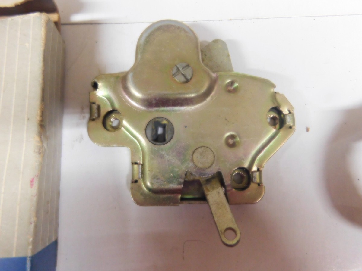 NOS 1964 FORD GALAXIE CUSTOM 300 500 XL TRUNK LATCH ASSEMBLY