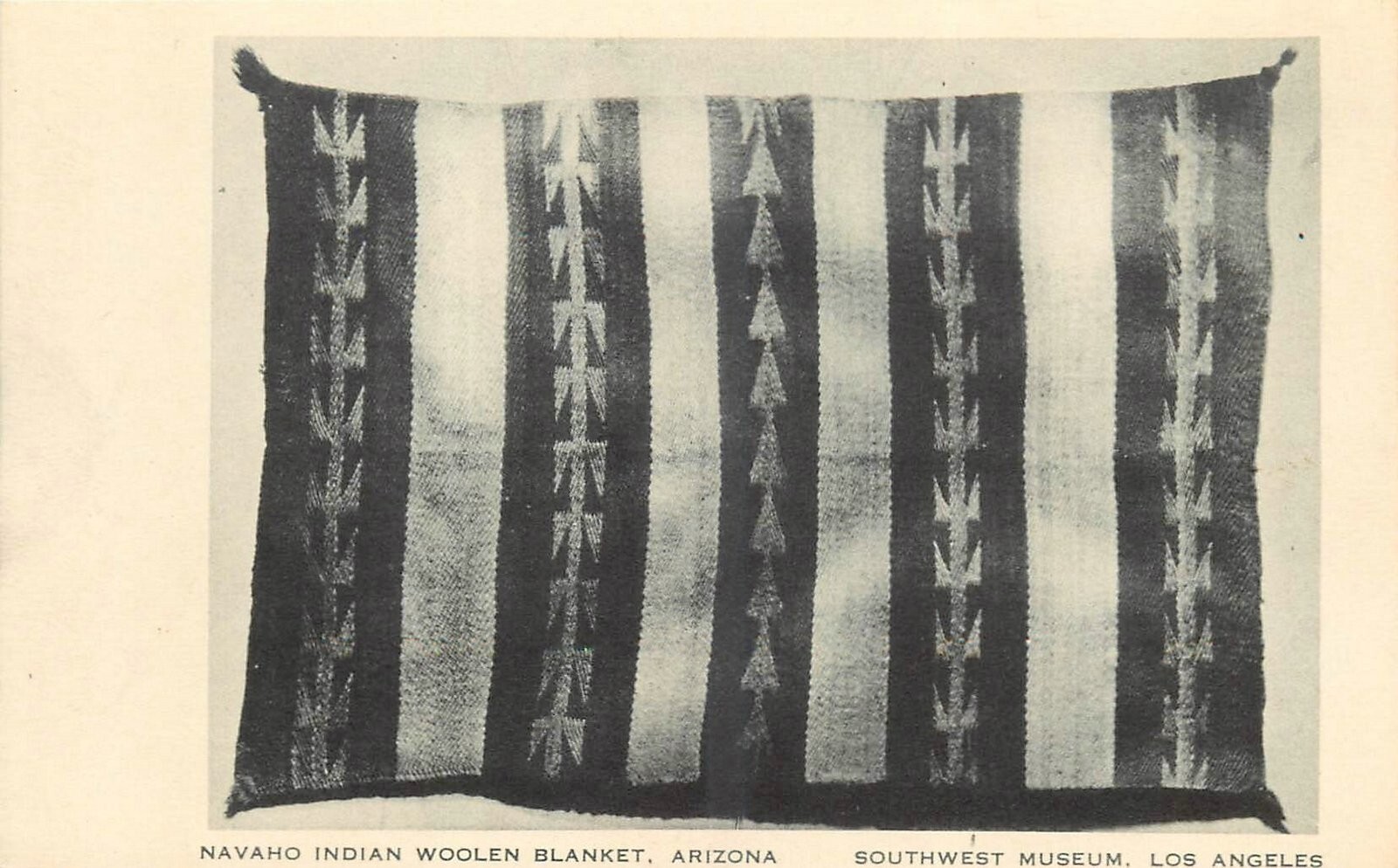 1930s South West Museum Navaho Indian Woolen Blanket Arizona Postcard 25-3215