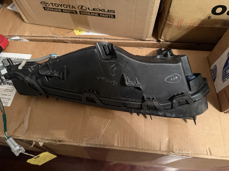 Luz de circulación diurna derecha Lexus RCF RC300 RC350 OEM pasajero 2015-2018 Foto 4 de 4