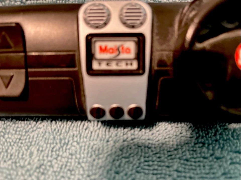 Maisto Tech RHD Controller Car Truck 4X4 Preowned - Image 2 of 4