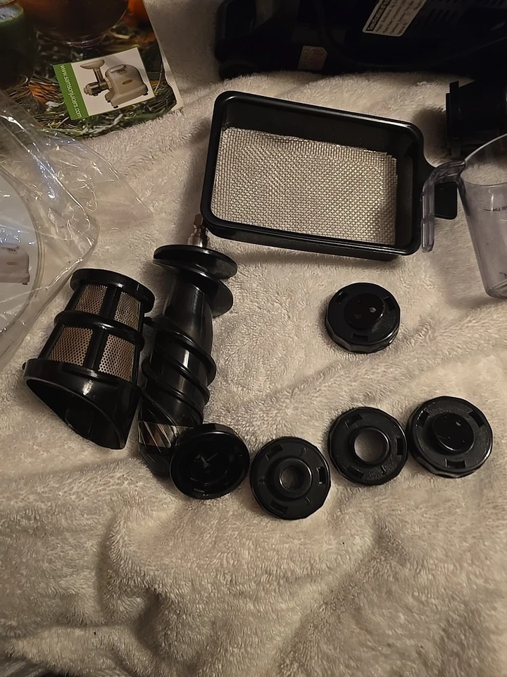 Многоцелевая соковыжималка, кофемолка, кофемолка SAMSON GB-9005 черная с некоторыми насадками - Изображение 4 из 4