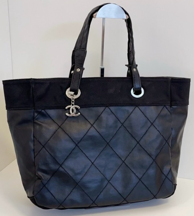 CHANEL CC Logo tote Diamond pattern Shoulder Handbag Black Silver Women