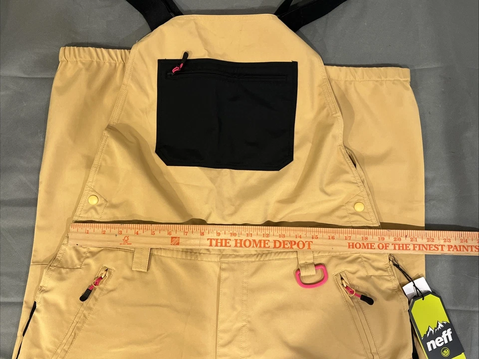 Pantalones de nieve Neff Roan con tirantes para hombre talla XL caqui/negro con bolsillos tostados. Foto 2 de 4