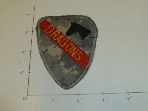 1 Cavalry Div DRAGONS middle east hand made small ACU fabric patch yellow on red - Picture 1 of 2
