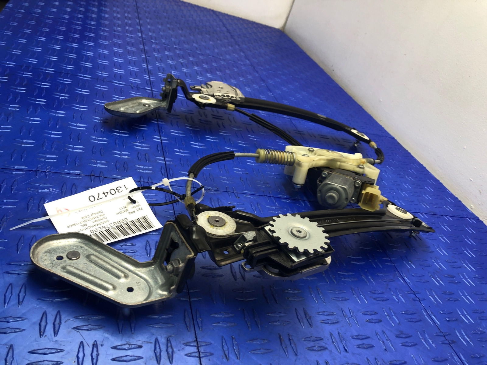 2014 - 2019 MASERATI GHIBLI M157 RIGHT REAR DOOR WINDOW REGULATOR W/MOTOR OEM