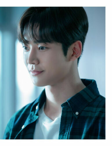 She Would Never Know Photo Essay Book Korean Drama 선배, 그 립스틱 바르지 마요 SF9 Rowoon - Picture 12 of 12