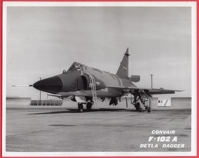 1960s USAF Convair F-102A 0-61101 Delta Dagger 8x10 Original Photo #2