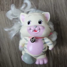 VTG Retro 90s Lanard Kitty Curls  cat toy white and grey Glo-Pals
