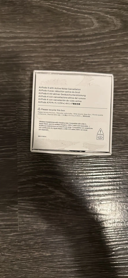 AirPods 4ta generación cancelación activa de ruido Foto 2 de 3