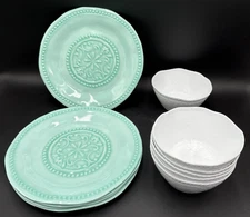 Camping RV Casual 11 Piece Dish Set 5 Dinner Plates Green 6 Bowls White Melamine
