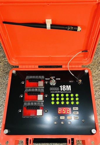 Cobra Firing System 18R2 Remote + 2x 18M Modules Quick Connect 36 QUES! - Picture 4 of 10