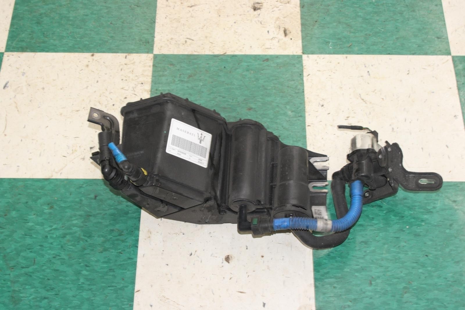 17-24 Ghibli 3.0L Motor Engine EVAP Can Vapor Evaporation Canister Factory OEM