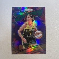 2024 Panini Prizm WNBA - Groovy Skylar Diggins-Smith #10 Green Prizm