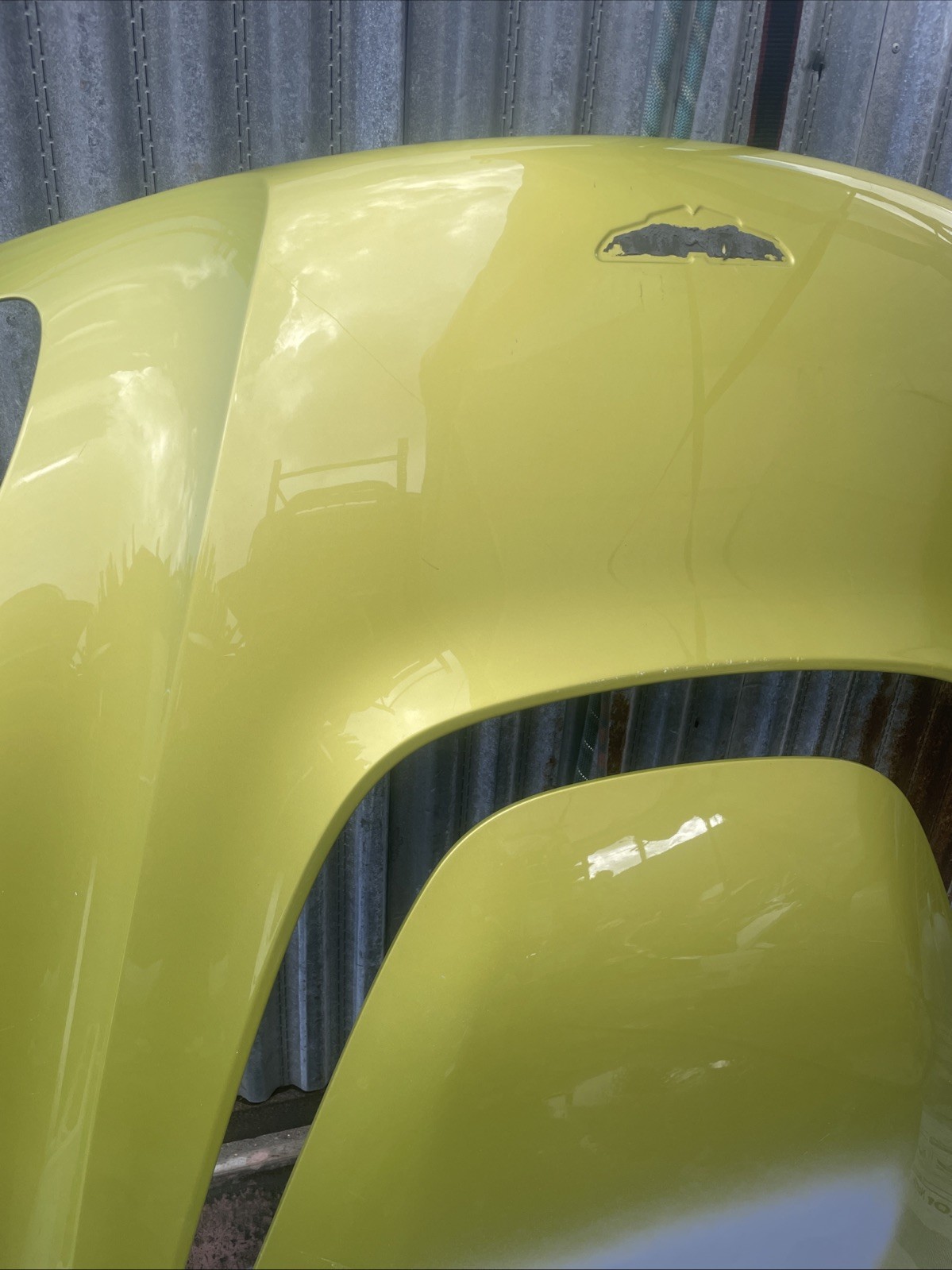 Aston Martin DBS Engine lid
