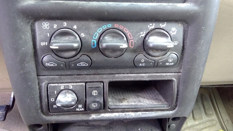 Fuse Box Engine Base Fits 02-05 MONTANA 259289 Foto 4 de 4