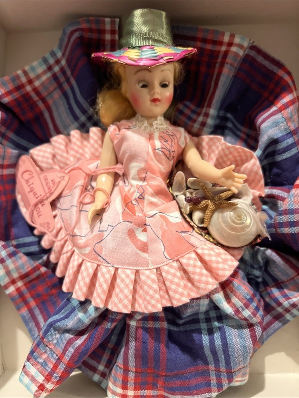 Vintage Chiquita doll Molly Malone 7” Tall