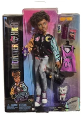 Monster High Clawd Wolf Fashion Doll with Pet Gargoyle Bulldog Rockseena