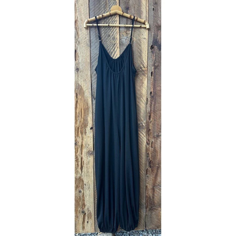 Mono Minimalista Negro Pierna Ancha Botón Frontal Correas Ajustables Boho Chic Foto 3 de 4