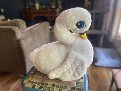 Large Goffa International Duck Swan Goose White Blue Eyes Plush Pillow 18 