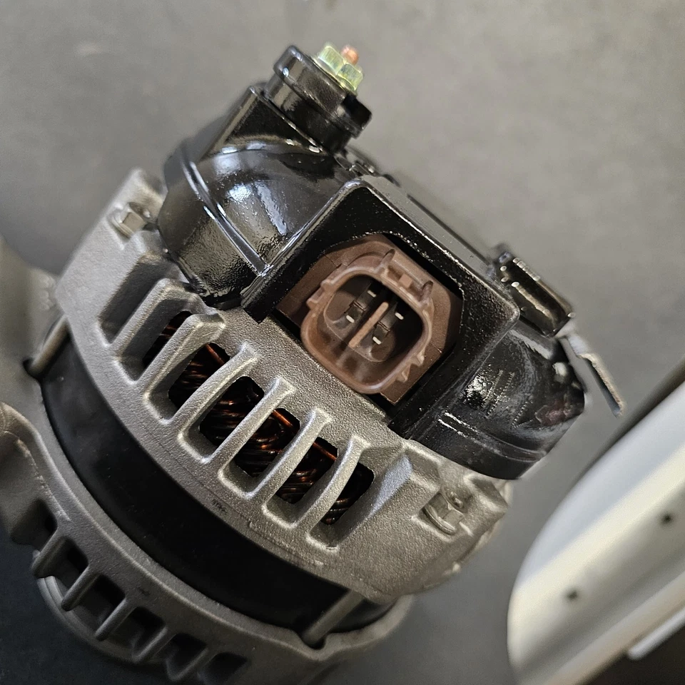 Honda CR-V L4 2007 2008 2009 2,4 litros 130 amperios alternador OEM Reman por casa rodante Foto 2 de 4