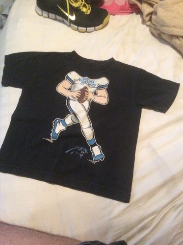 CAROLINA PANTHERS FOOTBALL BOYS SHORT SLEEVE BLACK T-SHIRT SIZE 5 USED - Picture 2 of 7