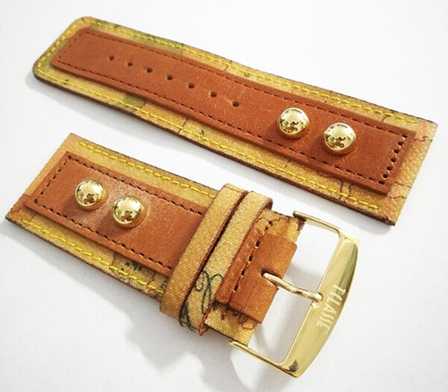 Alviero Martini 1° Classe Cinturino in Pelle Limited Edition mm 28 Borchie  Gold | eBay