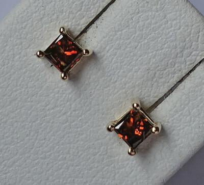 Brillant Ohrringe Ohrstecker Solitär 0,30 375 9kt Gold mit Rote Diamanten  8168