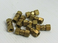 NEW LOT OF 9 PARKER TUBE COMPRESSION UNION 62CX6 3/8"OD 
