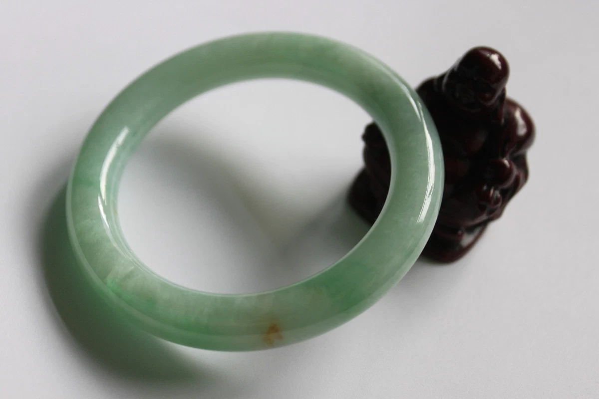Apple green hotsell jade bangle