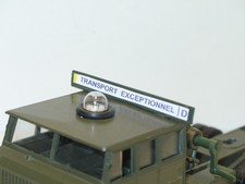 Le tracteur Berliet T 12 du porte char miniature de Solido au 1/50e