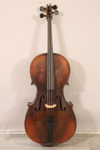 Altes Musikinstrument Cello mit Zettel datiert 1770 (MVL3907)