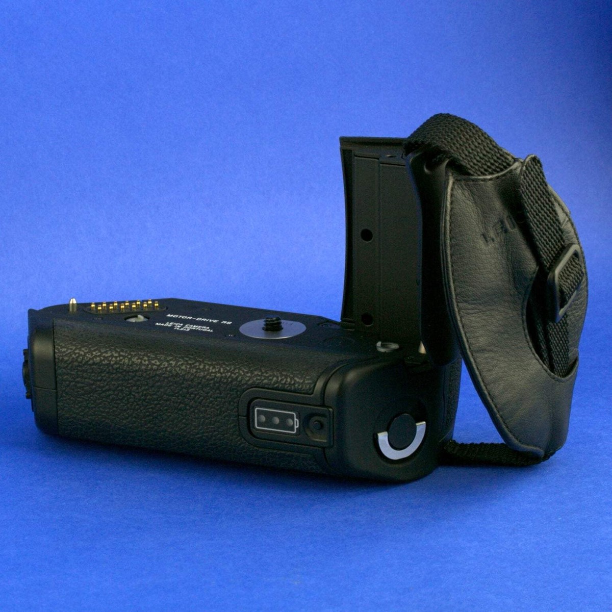 LEICA R8用モーターワインダー Leica Motor-Drive R8 for R8, R9 Cameras *** READ *** | eBay
