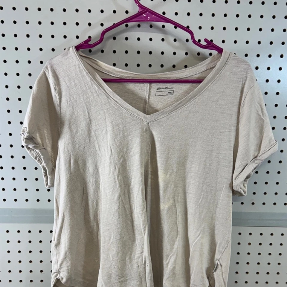 Camiseta para mujer Eddie Bauer beige claro cuello en V manga corta talla L Foto 4 de 4