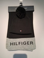 Tommy Hilfiger Men's Sock Hat  Scarf Set With Logo Black  Gray - New