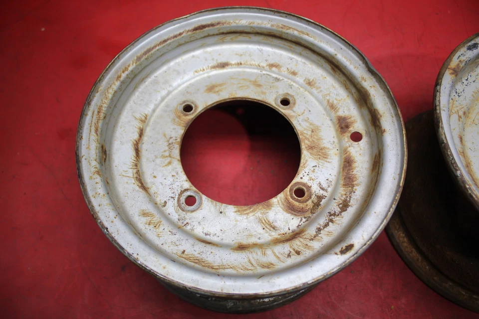 Suzuki Quadrunner 1988 4x4 juego de llantas delanteras Foto 2 de 4