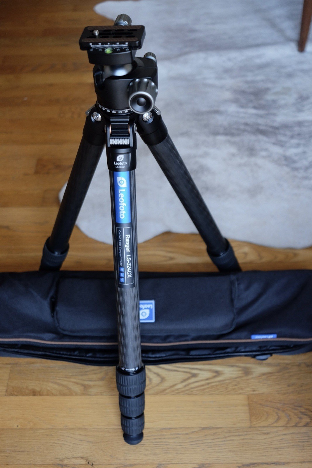Leofoto LS-324CX & LH-40 Carbon Fiber Tripod And Head