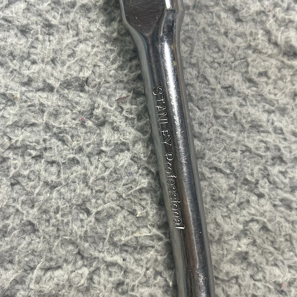HERRAMIENTAS STANLEY TRINQUETE VINTAGE 3/8 DR. FLEX MANGO DOBLADO TRINQUETE 86-201 Usado Foto 3 de 4