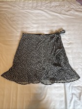Abercrombie Fitch Women s Black Cream Print Faux Wrap Mini Skirt Size Small