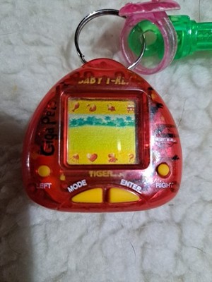 Giga Pets Komputer Koala 1997 Tiger Virtual Pet Red Tested