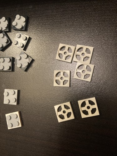Authentic Lego Turntable Pieces, Mixed Sizes, Lot Of 22 Functional - Picture 4 of 5