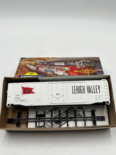 De colección Athearn Escala HO Lehigh Valley 50’ Plug Door Boxcar Kit #05267 LV ~NUEVO~ | Zustand: New