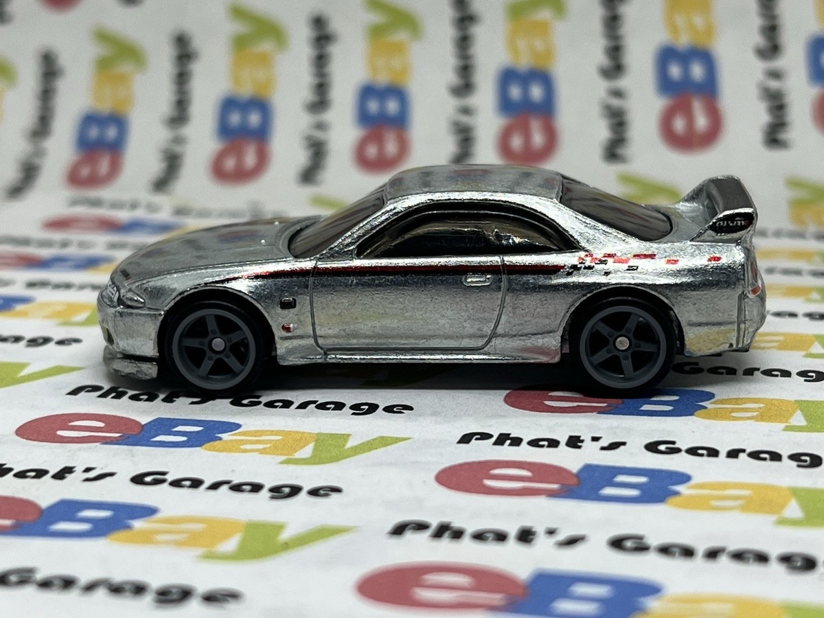 Hot Wheels Premium Nissan Skyline GT-R R33 ZAMAC from Cancelled