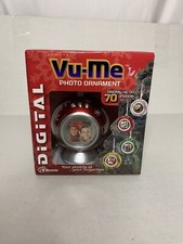 Vu-Me Digital Photo Ornament 1.5 LCD Display up to 70 Photos 2008 Red New