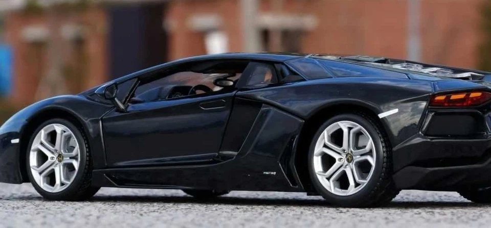 Lamborghini Race Car Racing Racer1 18 Modelo de metal construido a medida 12uRUs24Carousel BL Foto 4 de 4