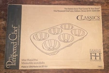 NIB Pampered Chef Mini Fluted Pan 6 Bundt Cakes Family Heritage Stoneware CAKE