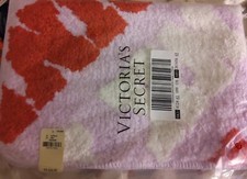 VICTORIA'S SECRET PINK BATH MAT RUG 25 x 17 New