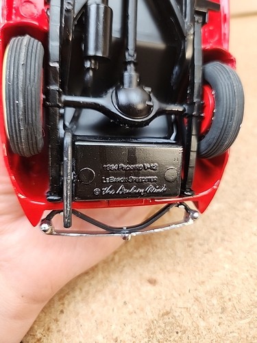Danbury Mint 1934 Packard V-12 Lebaron Speedster 1/24 Scale Diecast Car READ - Picture 12 of 12